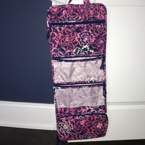 beautiful travel accessory/toiletries holder!